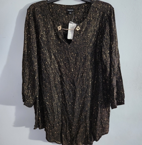 Torrid NWT Black Gold Crepe Chain Party Top - Picture 4 of 8